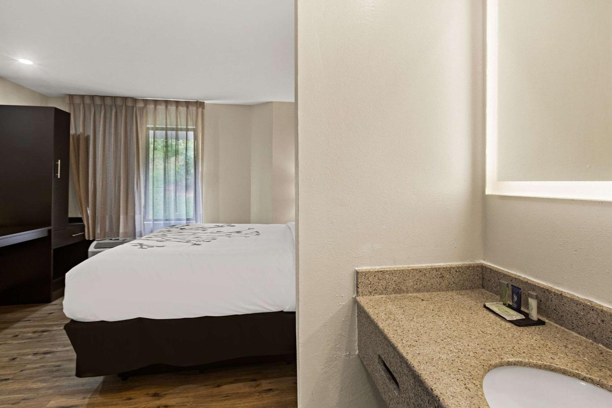 לית'וניה Sleep Inn מראה חיצוני תמונה